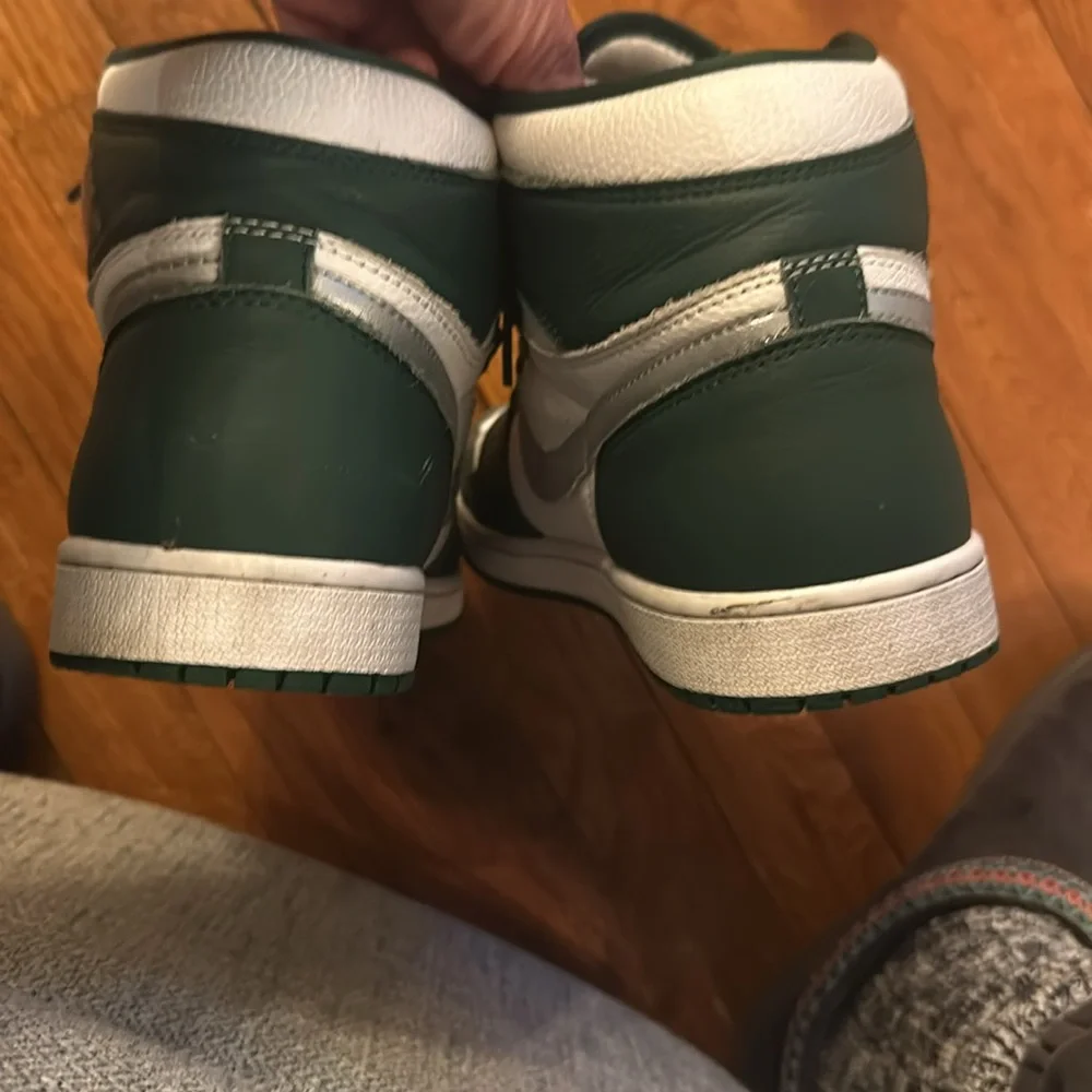 Nike Air Jordan - Picture 4 of 4